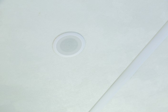 Superior Deluxe – Detail
