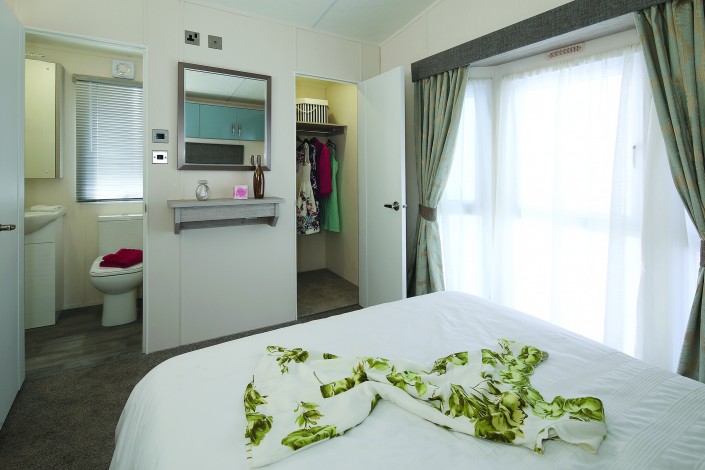 Superior Deluxe – Master Bedroom