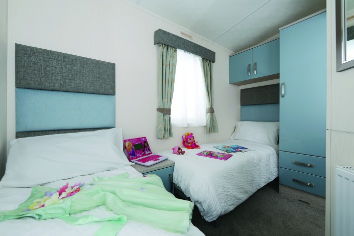 Superior Deluxe – Twin Bedroom