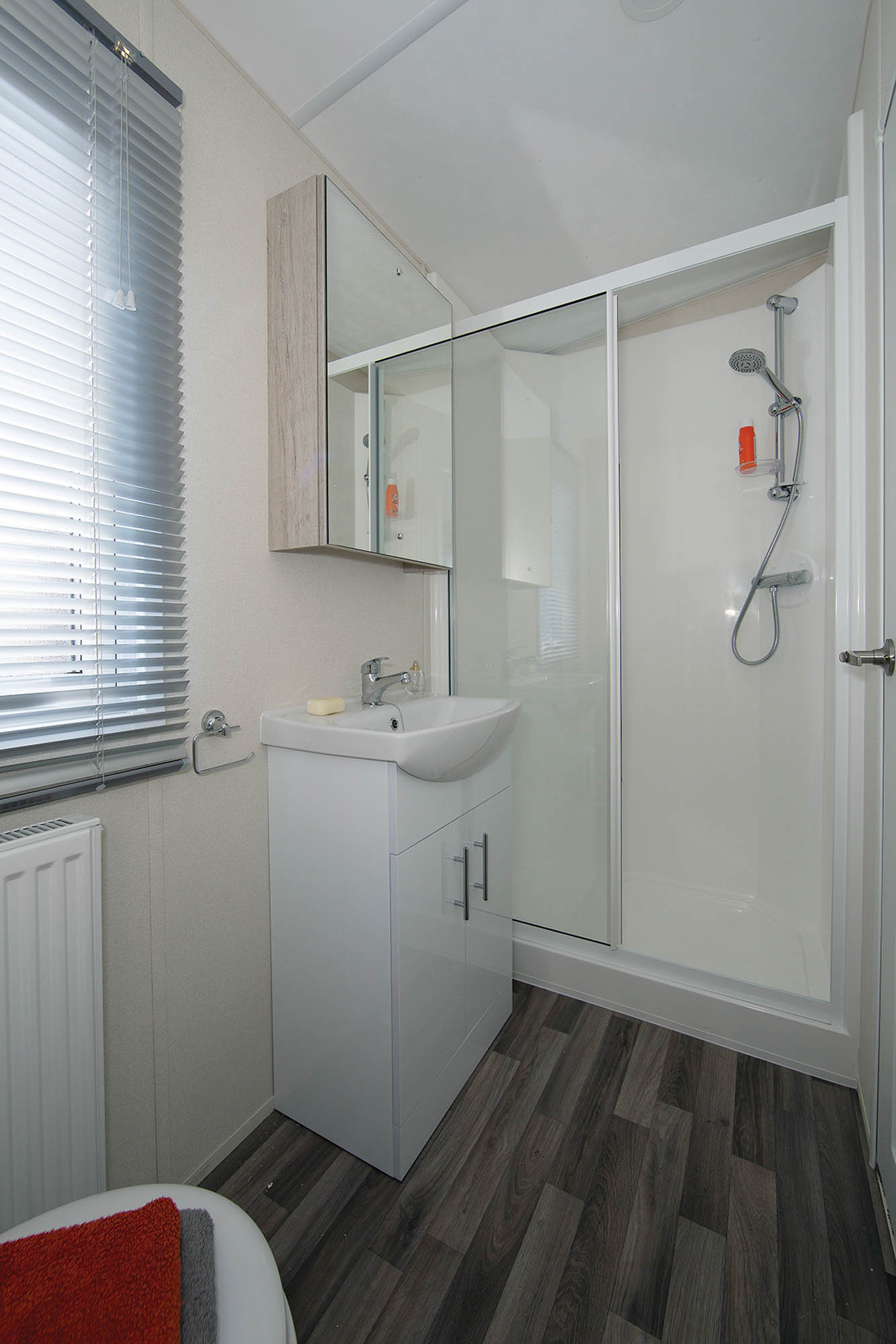 Dan-shower - EBCS Leisure